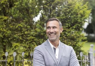 Γιώργος Καπουτζίδης: Τι είπε με τον Κυριάκο Μητσοτάκη για την τεκνοθεσία ομόφυλων ζευγαριών