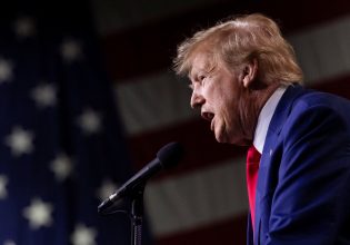 «Πιο οξυδερκής» από ότι πριν από 20 χρόνια αισθάνεται ο Τραμπ – Πώς απάντησε στην Χέιλι