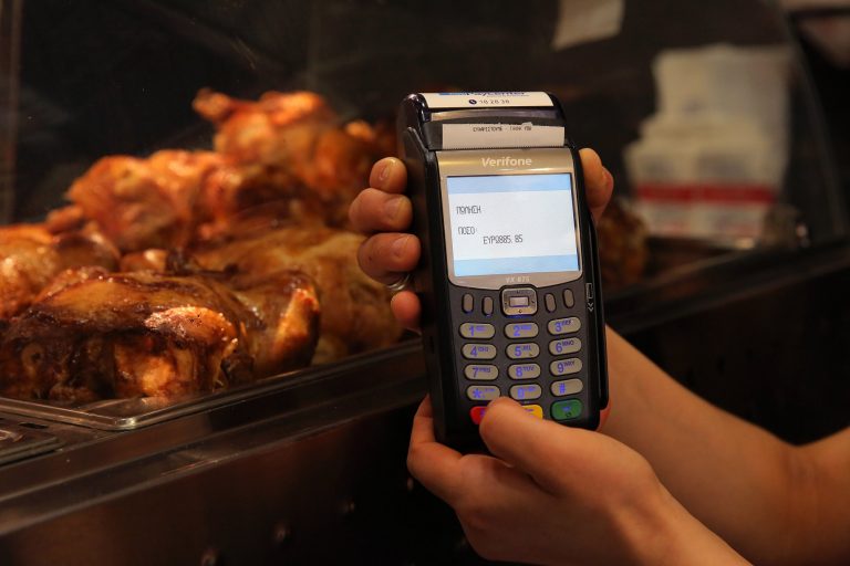 POS: Εξετάζεται νέα παράταση για την εγκατάστασή τους