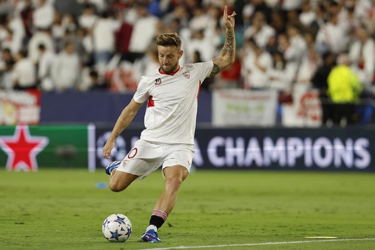 O Ράκιτιτς πάει στην Αλ Σαμπάμπ (pic)