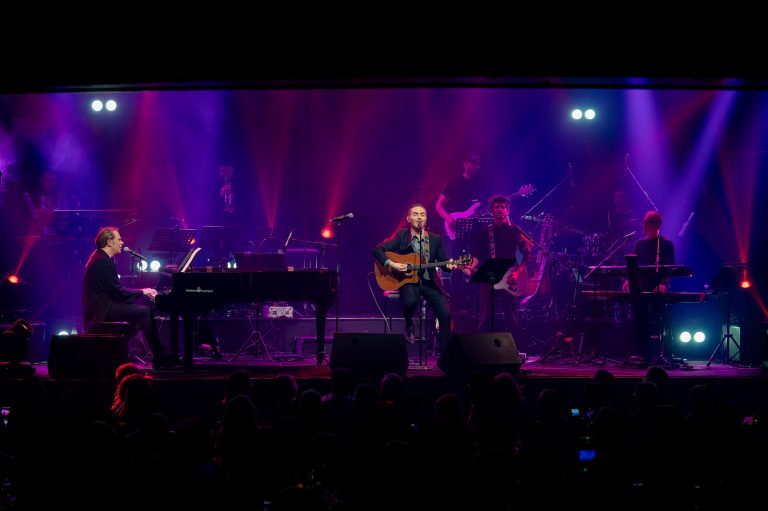 Παράταση για τον Μιχάλη Χατζηγιάννη και τον Στέφανο Κορκολή στο VOX