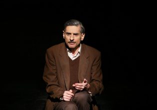 Μια παράσταση αφιέρωμα στον ποιητή Ντίνο Χριστιανόπουλο κάνει πρεμιέρα στο VAULT