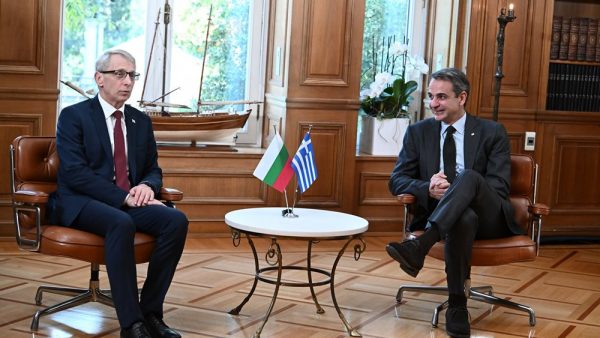 Ενέργεια και μεταφορές στο επίκεντρο της συνάντησης Μητσοτάκη – Βούλγαρου πρωθυπουργού