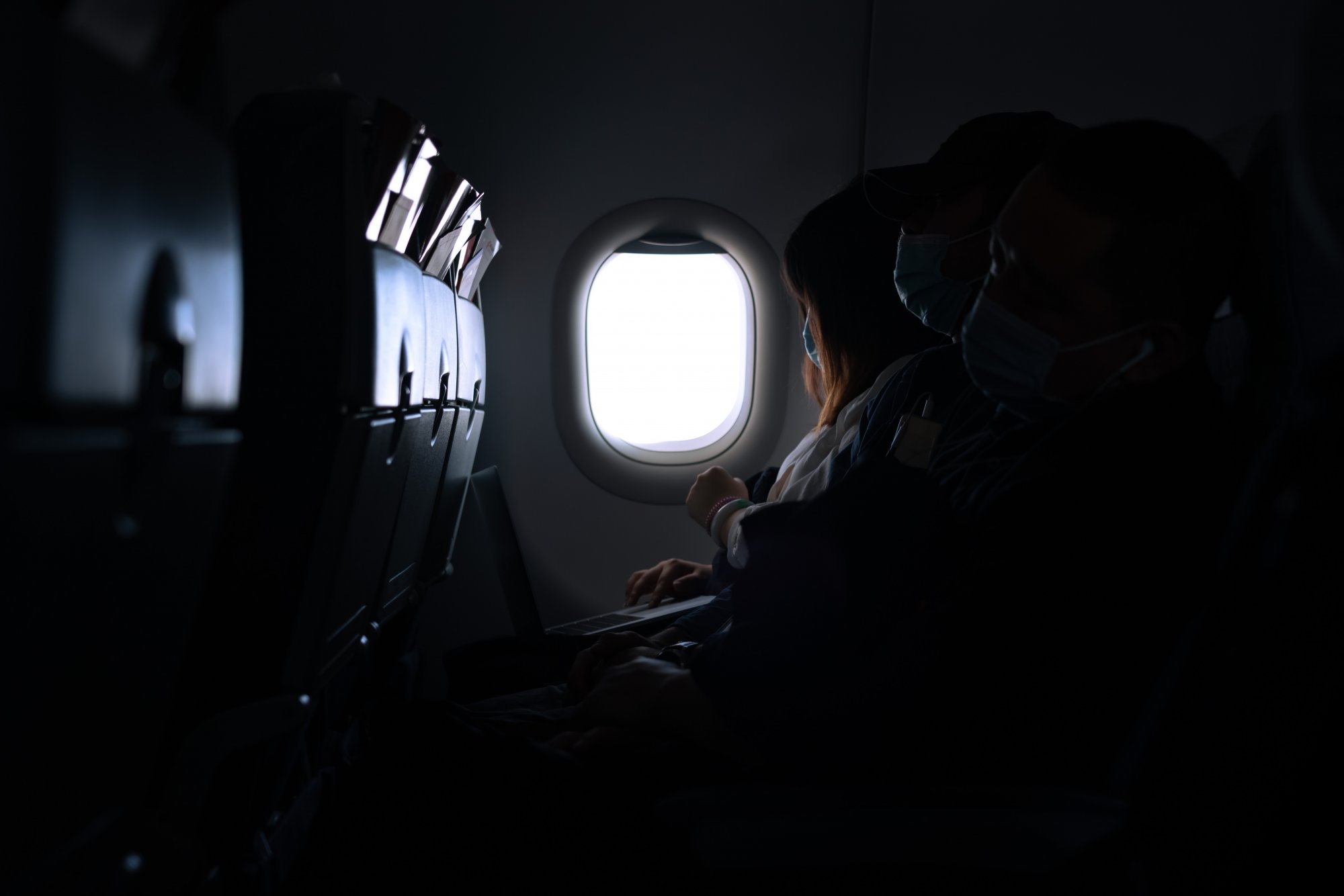 Αναστάτωση σε πτήση: Επιβάτης κλειδώθηκε στην τουαλέτα και τον απεγκλώβισαν μετά την προσγείωση