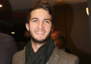 Αλέξανδρος Καραμανλής: Ο γιος του Κώστα Καραμανλή ανεβαίνει στο θεατρικό σανίδι