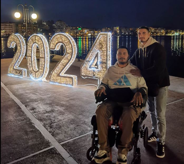 Εύβοια: Το μήνυμα του 26χρονου που έμεινε ανάπηρος όταν έπεσε για να πιάσει τον σταυρό το 2021