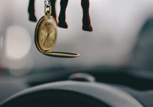 «Ρολόι της Αποκάλυψης»: Την Τρίτη ρυθμίζεται για το 2024 – Η συντέλεια του κόσμου πιο κοντά από ποτέ