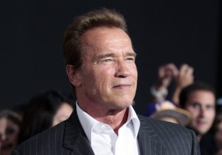 Ο Άρνολντ Σβαρτσενέγκερ κρατείται στο αεροδρόμιο του Μονάχου – Το πανάκριβο ρολόι και η δημοπρασία