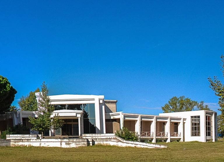 Μήνυση κατά αγνώστων καταθέτει ο Δήμος Λαγκαδά για την πυρκαγιά στο Μπίλλειο Πολιτιστικό Κέντρο