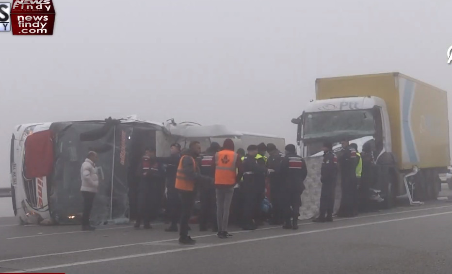 Türkiye: At least four killed after a truck collided with a bus