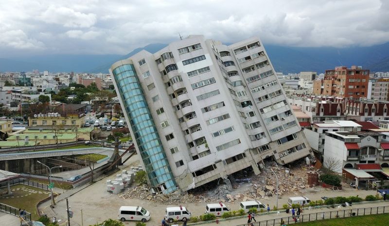 Σεισμός: «Παγίδες θανάτου οι πυλωτές στην Ελλάδα» – Προειδοποίηση σοκ για τους ιδιοκτήτες