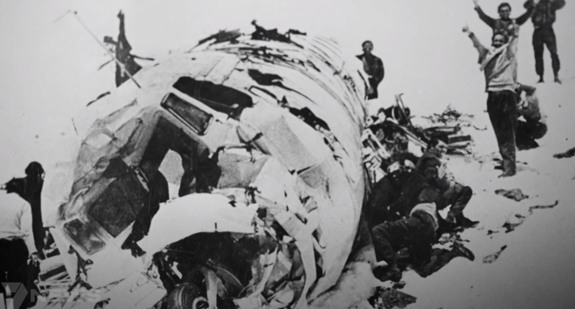 Κανιβαλισμός στις Άνδεις - Ένας επιζών θυμάται το αεροπορικό δυστύχημα του 1972