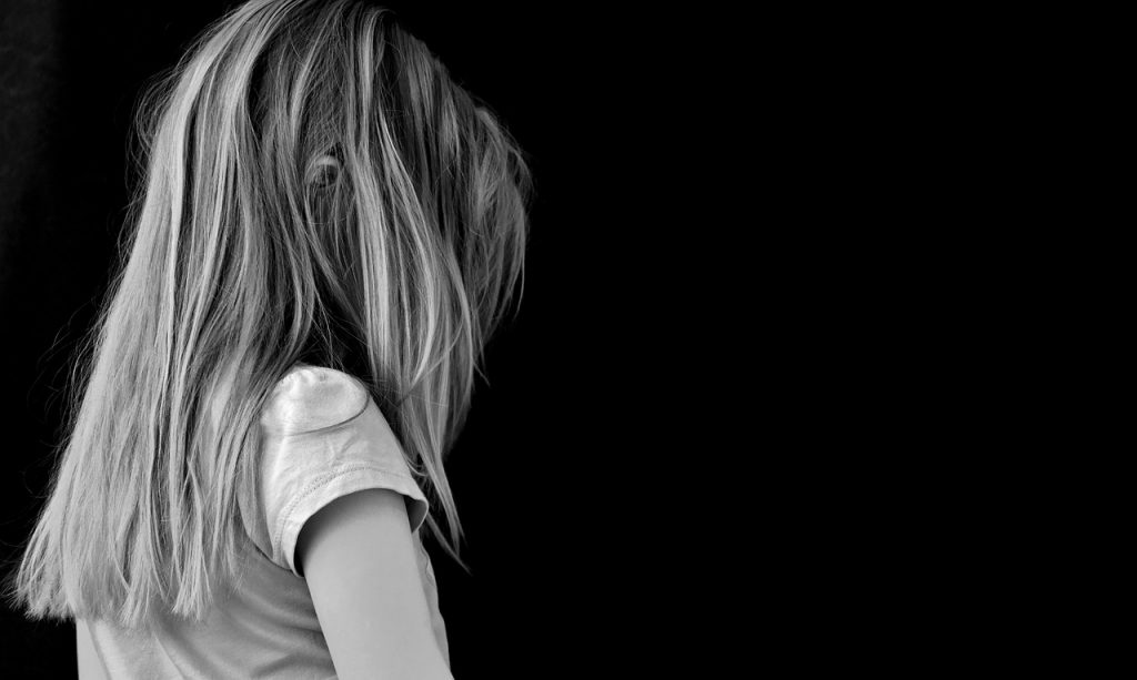 ΗΠΑ: Γυναίκα κατέγραψε τον βιασμό 7χρονης και έδειξε το βίντεο σε άλλο παιδί