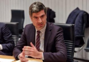 Γλαβίνας: Η κυβέρνηση επιτίθεται στο ΠΑΣΟΚ για τα ομόφυλα ζευγάρια ζητώντας παράλληλα τις ψήφους μας