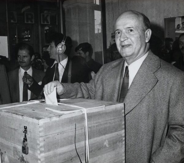 Ηλίας Ηλιού: Τρις ελιθάσθη, τεσσαράκοντα παρά μίαν εδάρη, πολλάκις εις δεσμωτήρια εβλήθη