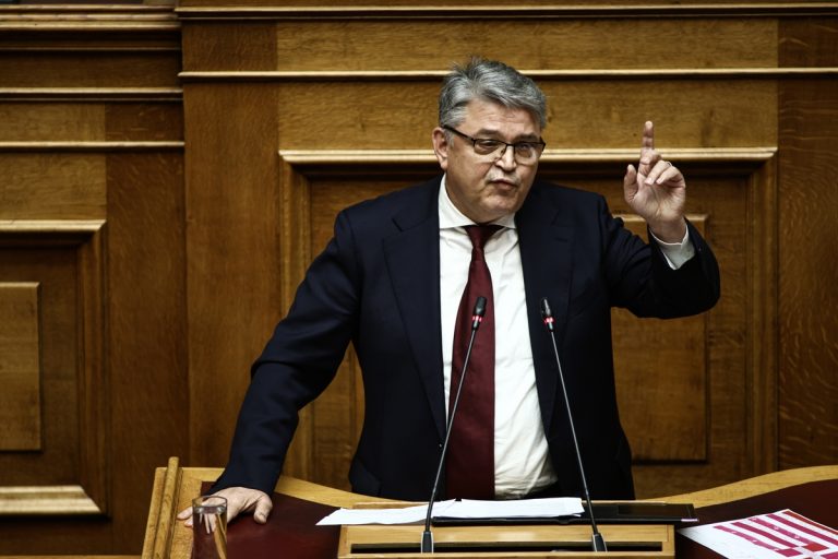 Ομοφοβικό παραλήρημα από τον Νατσιό: Το παιδί με δύο μπαμπάδες είναι καταδικασμένο σε μια ιδιότυπη ορφάνια