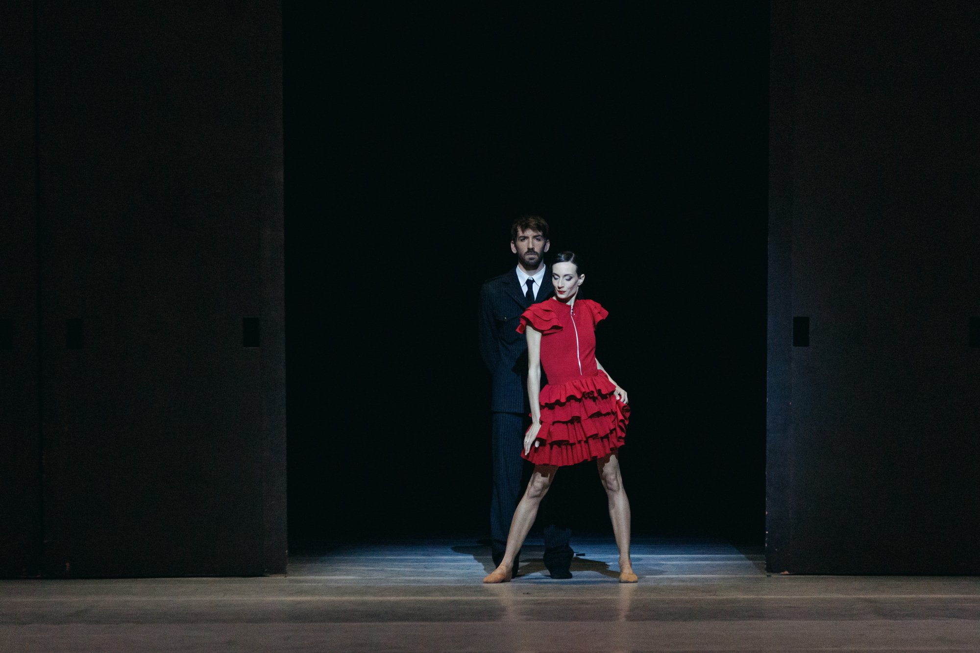 Η Κάρμεν από το Mπαλέτο της ΕΛΣ σε χορογραφία του σπουδαίου Γιόαν Ίνγκερ