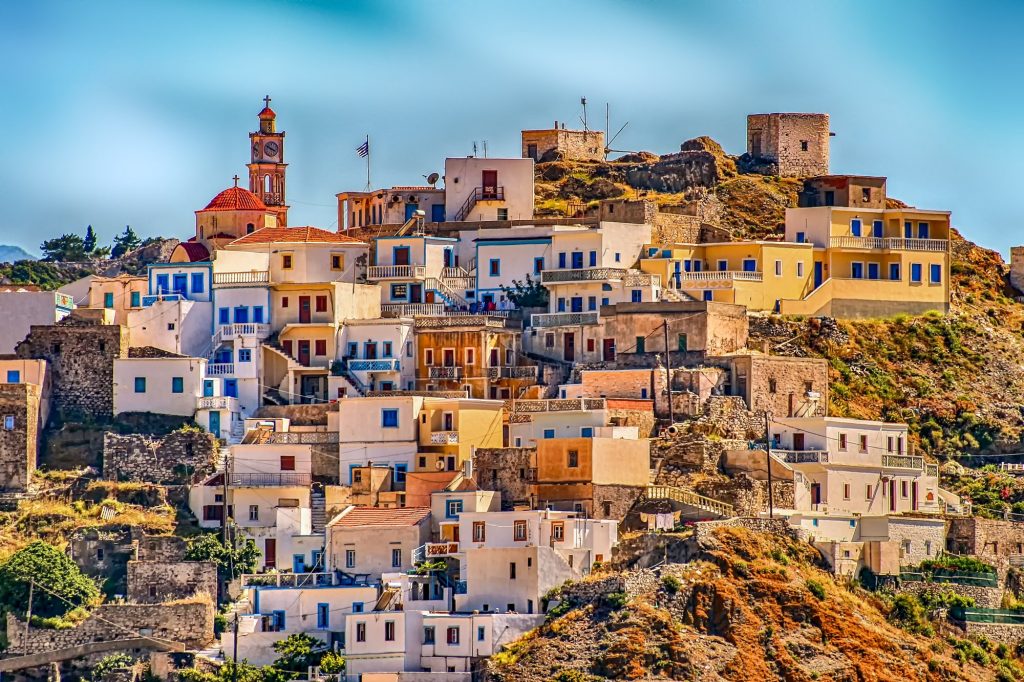 Το ελληνικό νησί που αποθεώνουν οι Βρετανοί - Στο Top 10 των ευρωπαϊκών προορισμών για διακοπές