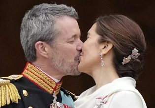 Δανία: Ο βασιλιάς Φρέντερικ βάζει τέλος στα σενάρια για την κρίση στον γάμο του