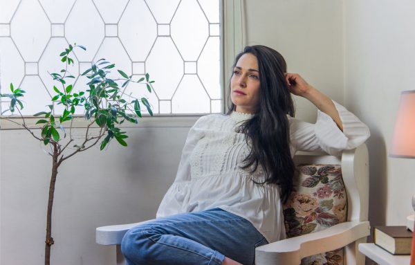 Μαίρη Μηνά: «Φλέρταρα πάρα πολύ με την επιλόχειο κατάθλιψη»