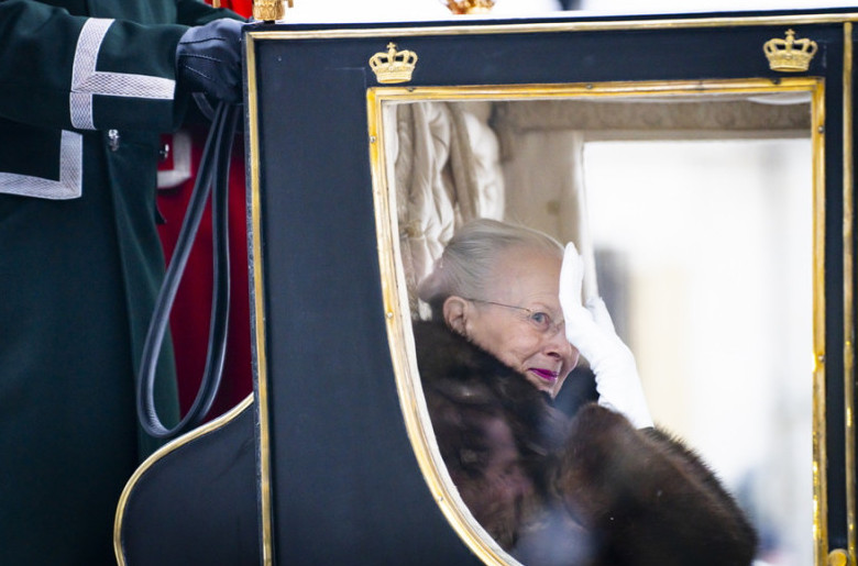 Δανία: Η τελευταία βόλτα της Μαργαρίτας ως βασίλισσα με την άμαξά της