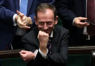 Πολωνία: Συνέλαβαν τον πρώην υπουργό Εσωτερικών και συνεργάτη του μέσα στο προεδρικό μέγαρο