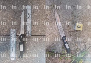 Χαλκίδα: Με αυτά τα μαχαίρια δολοφόνησε τον 43χρονο ξυλουργό η 39χρονη