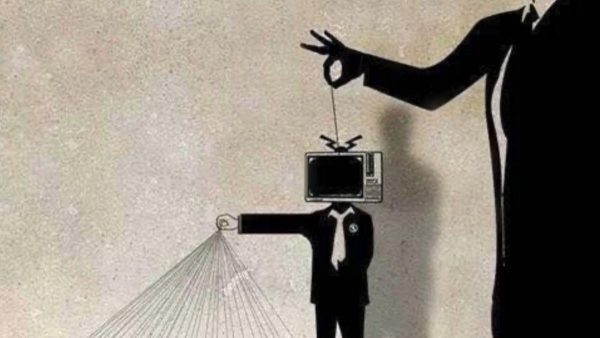 Τελικά ποιος καθορίζει την ατζέντα: το Μαξίμου ή η κοινή γνώμη;