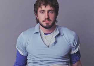 Πολ Μέσκαλ για ερωτικές σκηνές: «Το σεξ είναι τρόπος επικοινωνίας»