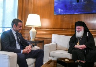 Προς επιτάχυνση ο νόμος για τα ομόφυλα ζευγάρια – Πότε συναντήθηκαν, τι είπαν Μητσοτάκης-Ιερώνυμος