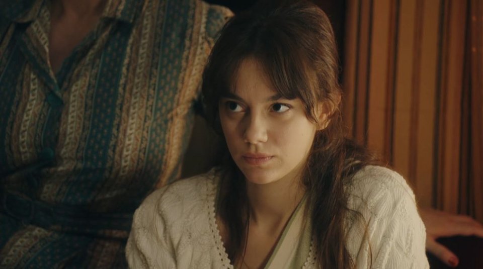 Η Αθηνά Ροδίτου δίνει spoiler για το «Ναυάγιο» – «Θα υπάρξει επανασύνδεση»