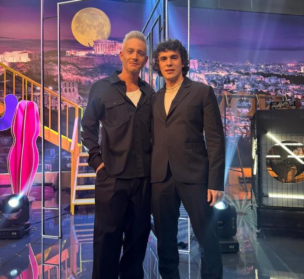 Ο Δημήτρης Καπουράνης στο «Night Out» με τον Θεοχάρη Ιωαννίδη