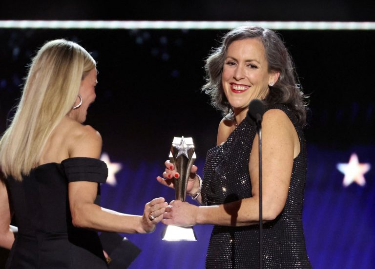 Σάρωσε στα Critics Choice Awards το «Oppenheimer» – Βραβείο και στη μούσα του Γιώργου Λάνθιμου, Έμμα Στόουν