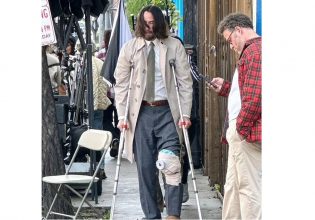 Κιάνου Ριβς: Με πατερίτσες στα γυρίσματα της νέας του ταινίας