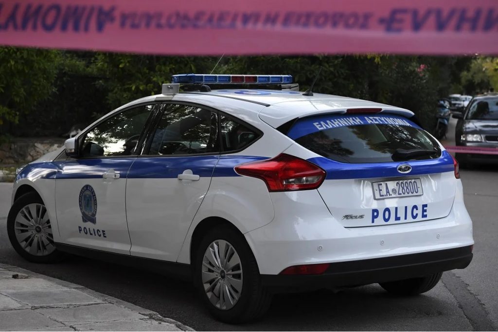 Άγρια δολοφονία μεσήλικα μετανάστη σε είσοδο γηπέδου στη Θεσσαλονίκη