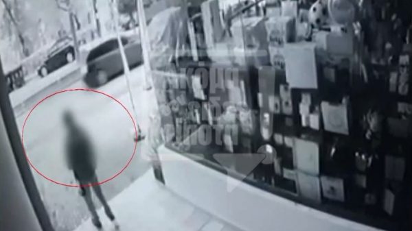 Δολοφονία στην Χαλκίδα: Βίντεο ντοκουμέντο λίγα λεπτά πριν την αιματηρή επίθεση