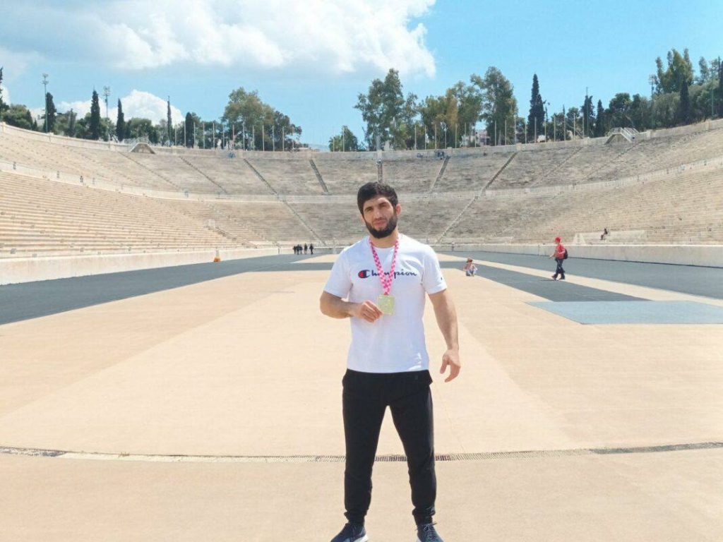 «Ελλάδα, επίτρεψε μου να αγωνιστώ στους Ολυμπιακούς και θα δοξάσω τη Σημαία»