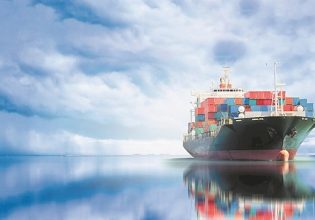 «Άρχισαν τα όργανα» – Πώς η κρίση στην Ερυθρά εκτοξεύει τις τιμές