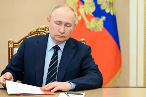 Πόσα χρήματα «καίει» η πολεμική μηχανή του Πούτιν – Ο αντίκτυπος των κυρώσεων