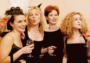 Sex and the City: Η Κάρι Μπράντσο παίρνει τα Manolo Blahnik της και μετακομίζει στο Netflix