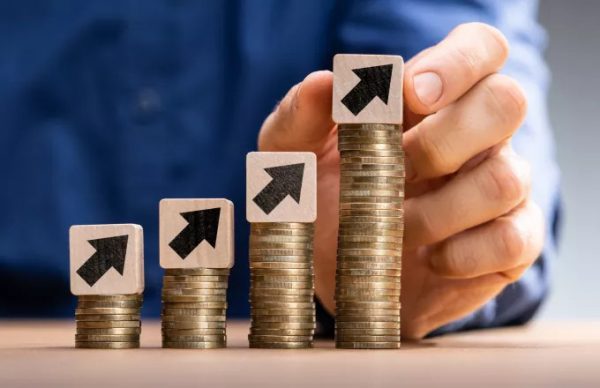 Ερχονται αυξήσεις μισθών ακόμα και 30%