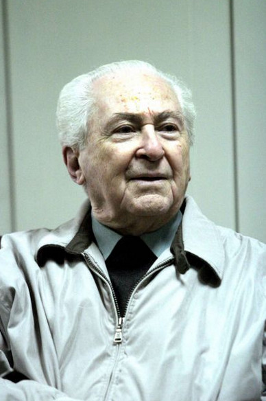 Κώστας Στεργιόπουλος: Τα κοιμητήρια είναι για τους ζωντανούς