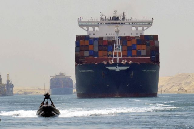 Ερυθρά Θάλασσα: Ανησυχεί ο ΟΗΕ καθώς μειώθηκε κατά 42% η κίνηση των πλοίων μέσω της Διώρυγας του Σουέζ