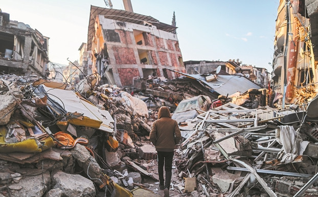 Τουρκία: Ξεκίνησε η δίκη για τις κακοτεχνίες που οδήγησαν στην κατάρρευση κτιρίων από τον σεισμό