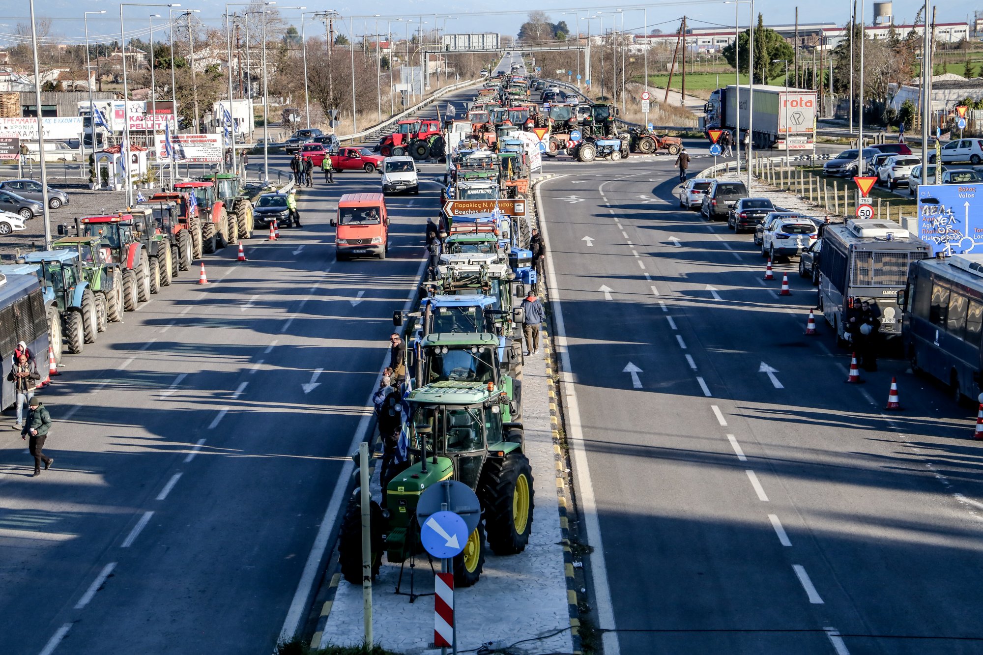 «Απόβαση» αγροτών στην Agrotica - Το κέντρο του αγώνα μεταφέρεται στη Θεσσαλονίκη