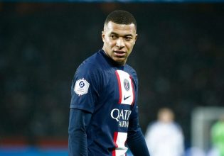 Ρεάλ Μαδρίτης: Kασκόλ με το πρόσωπο του Εμπαπέ στο «Μπερναμπέου» (vid)