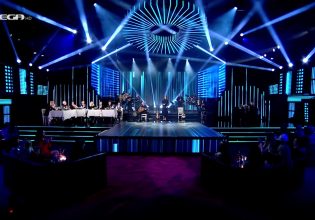 Χρήστος Παπαδόπουλος και Ρία Ελληνίδου τραγουδούν το «Αρχιπέλαγος» και εντυπωσιάζουν