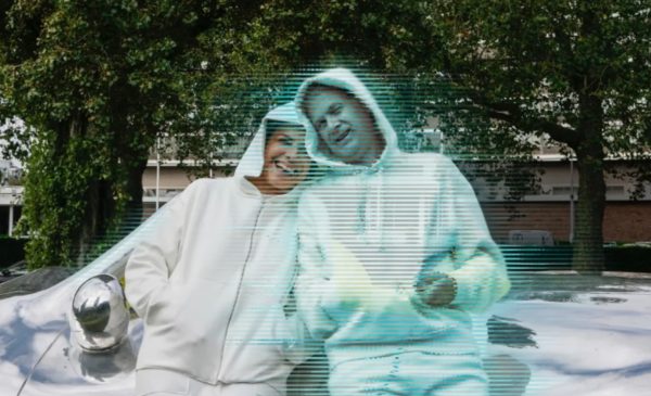 Γνωρίστε την Alicia Framis – Η πρώτη γυναίκα που θα παντρευτεί ένα… ολόγραμμα