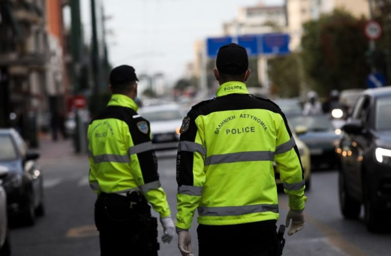 Κι όμως τα ψώνια με το αυτοκίνητο μπορεί να φέρουν μπελάδες – Το πρόστιμο που καλείστε να πληρώσετε