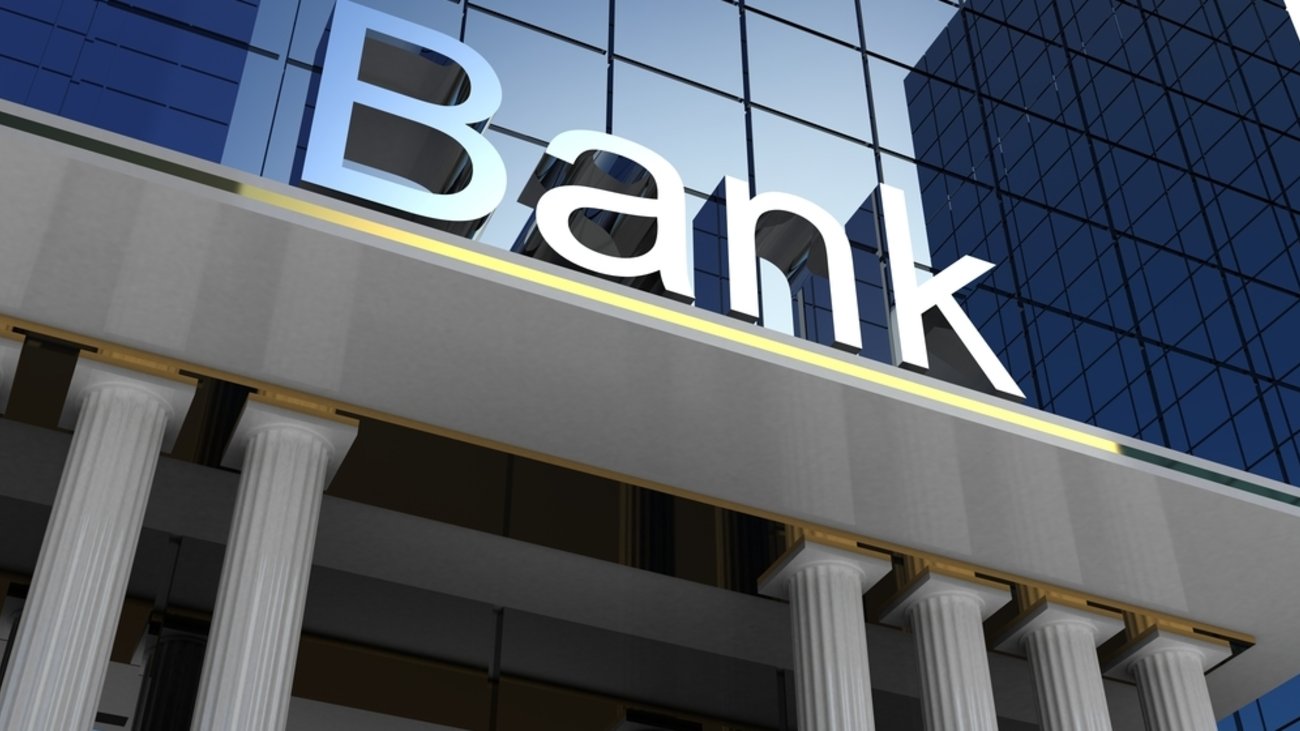 Τράπεζες: Μηνιαία χρέωση στις καταθέσεις 0,50 ευρώ σε κάθε λογαριασμό